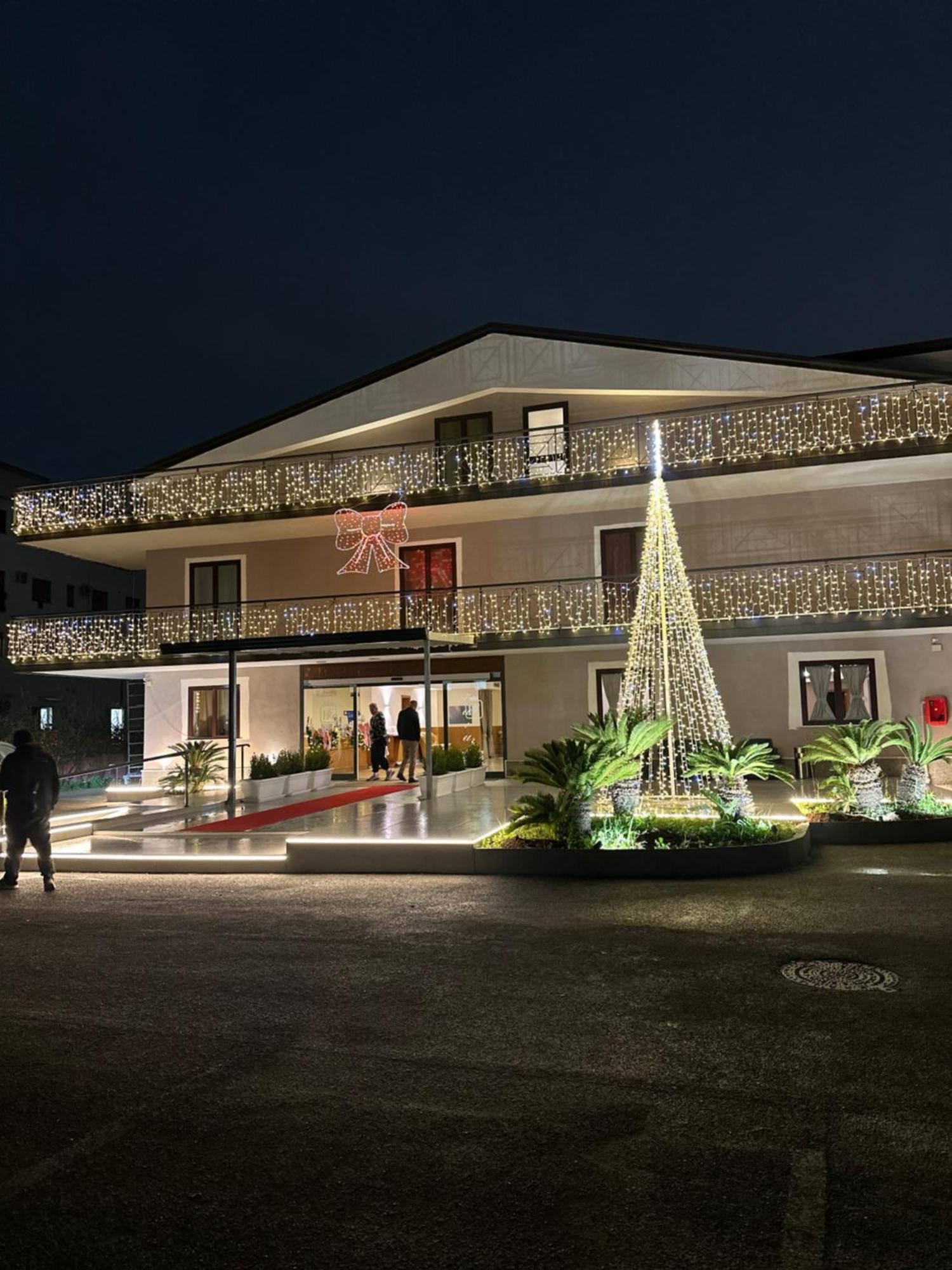 Hotel Futuro Аверса Екстер'єр фото