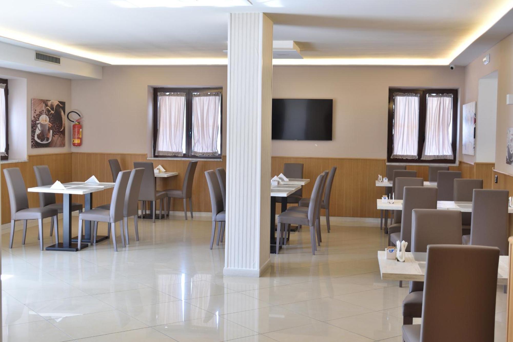 Hotel Futuro Аверса Екстер'єр фото